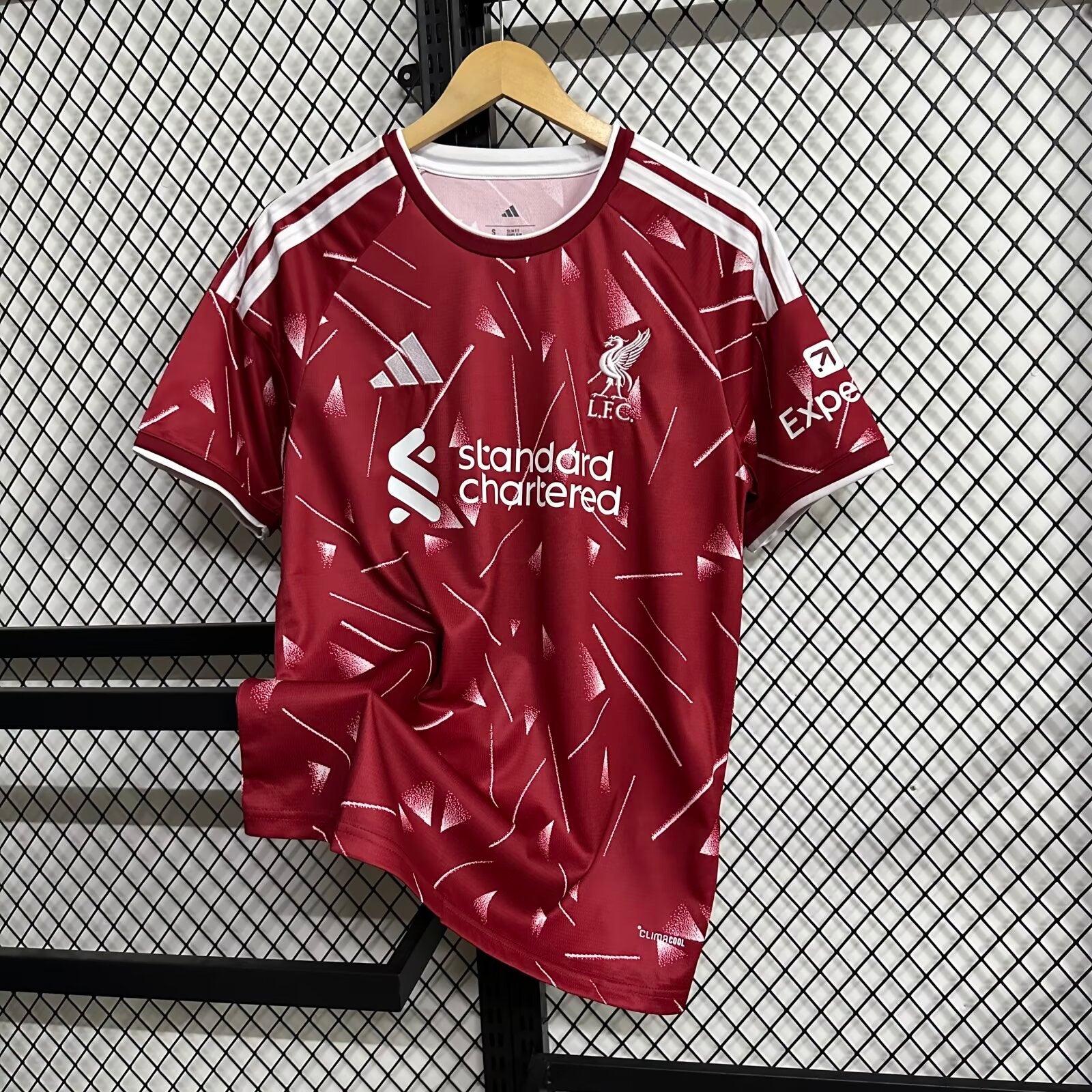Liverpool 26/27 Local