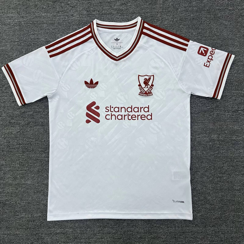 Liverpool 26/27 Visita
