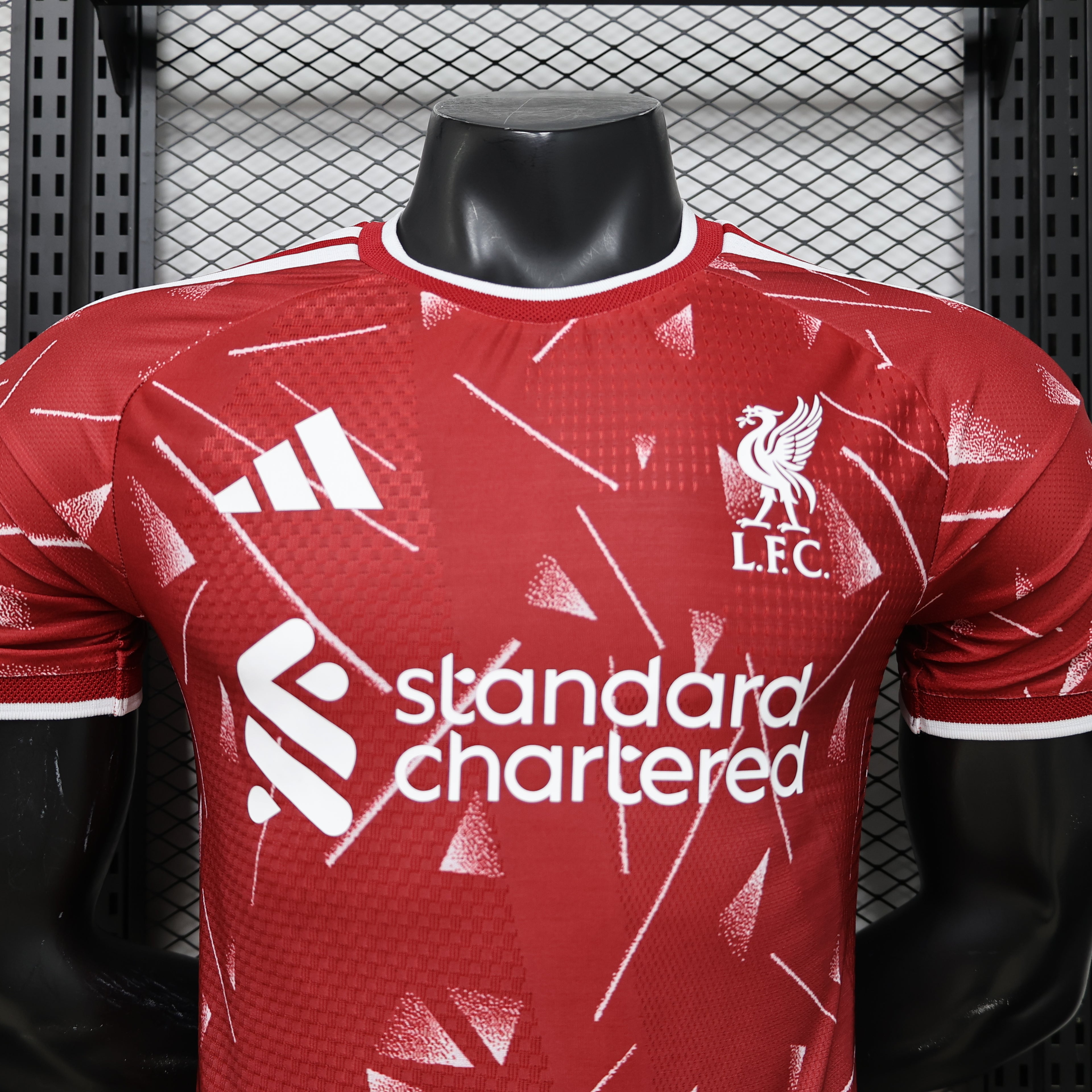 Liverpool 26/27 Local