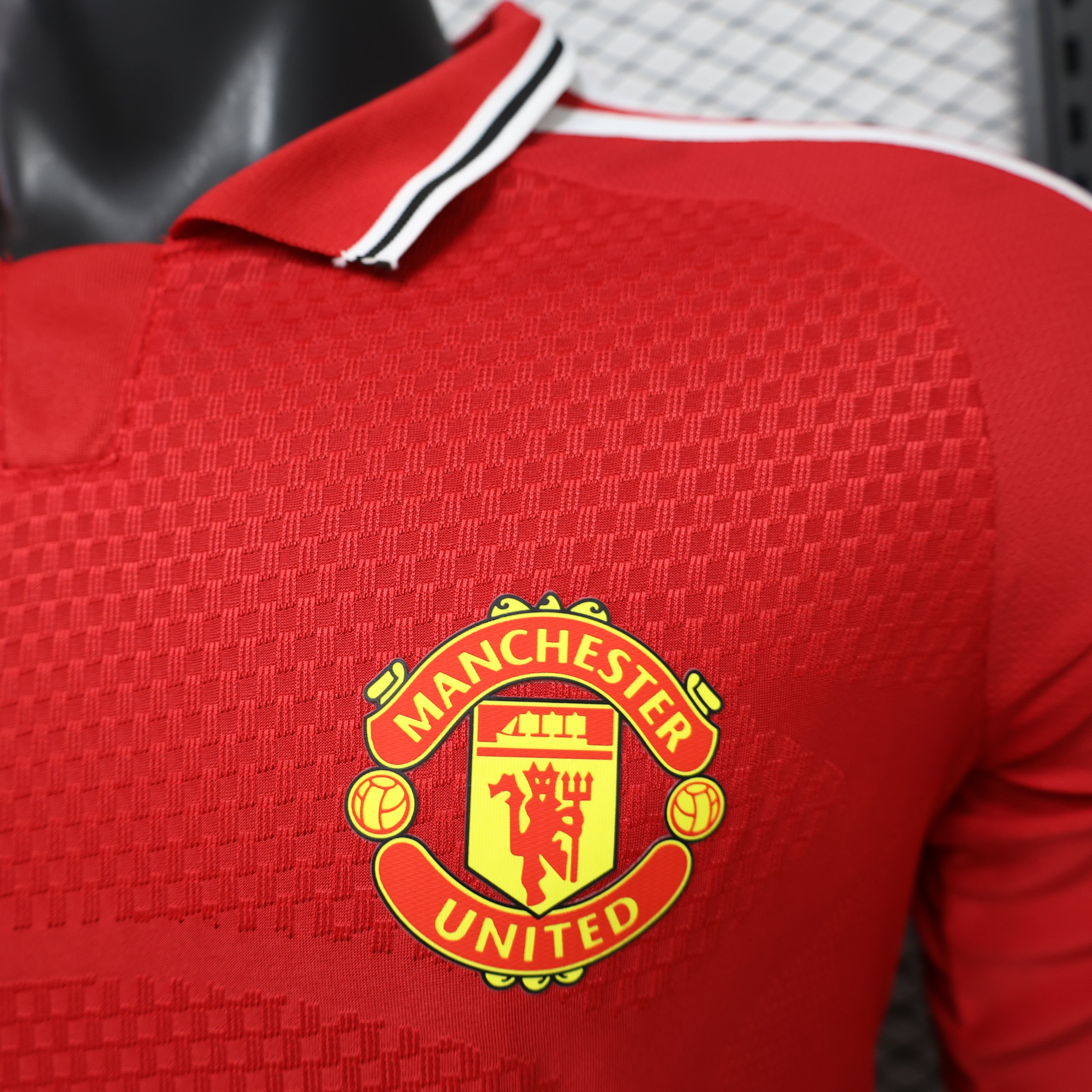 Manchester United 26/27 Local