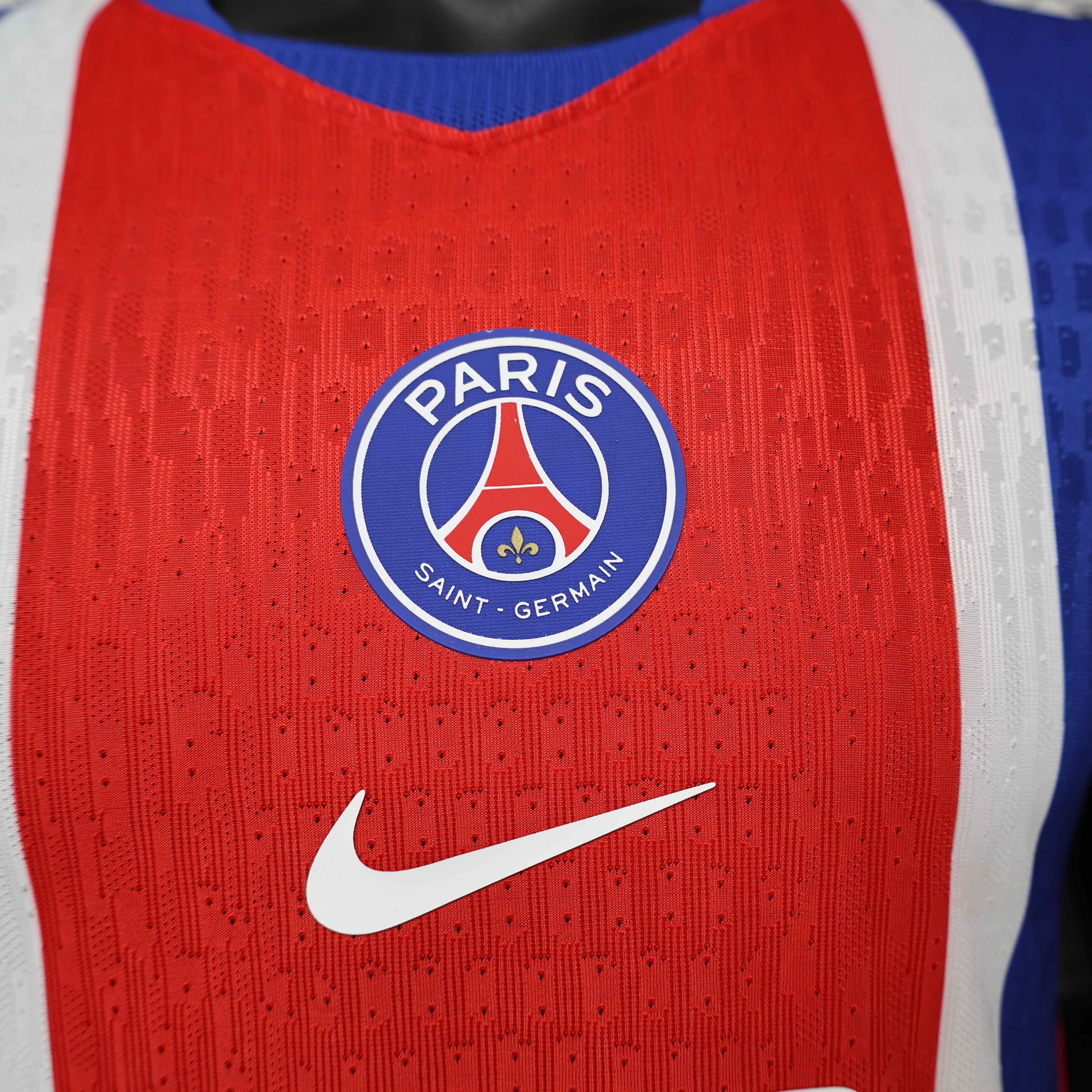 PSG 26/27 Local