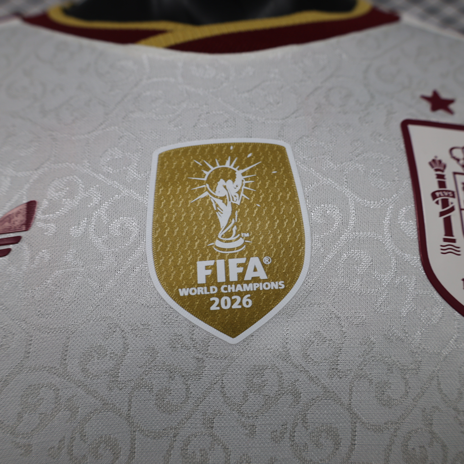 España 26/27 2 Campeon Mundial 2 Estrellas Visita