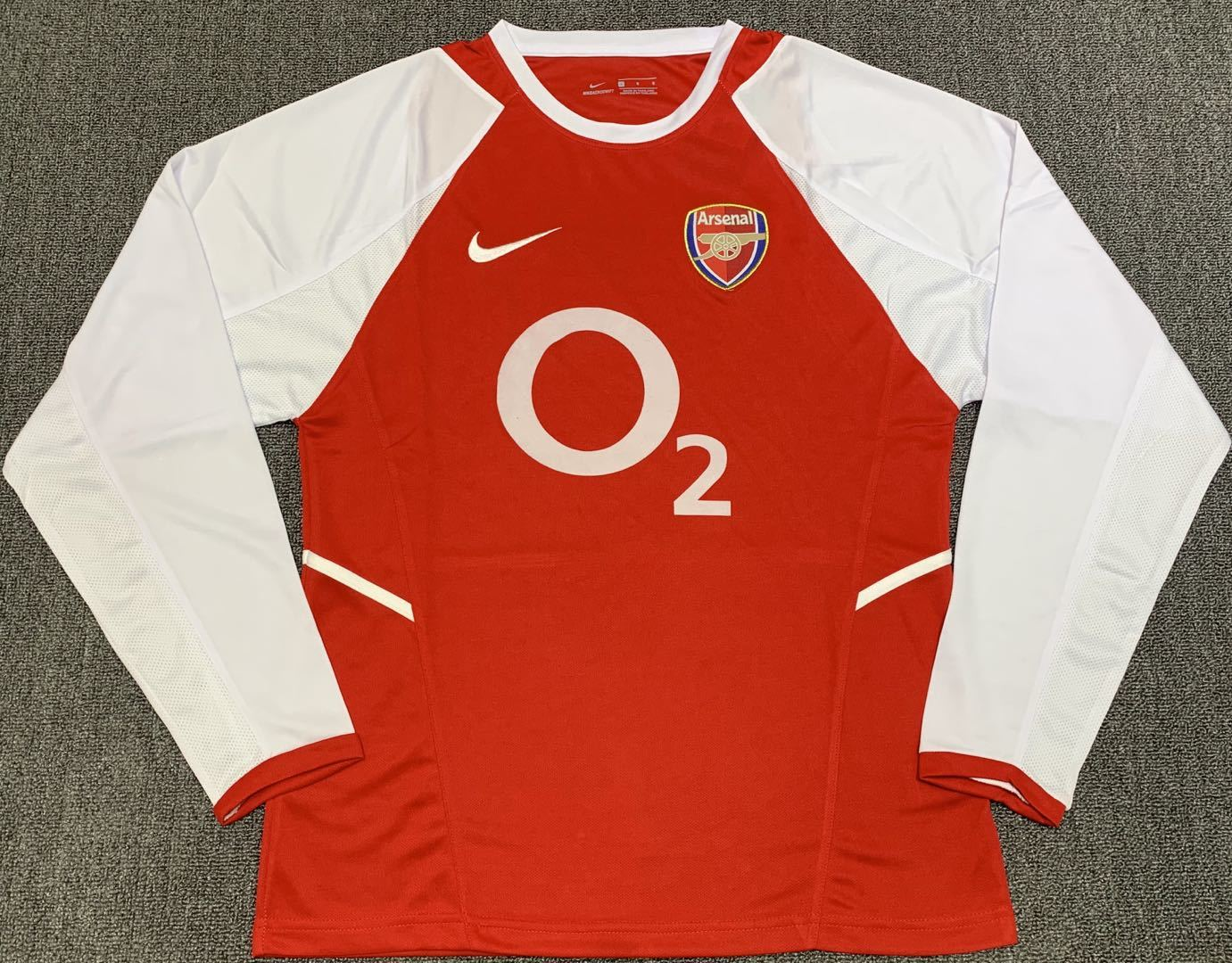 Arsenal 03/04 Local