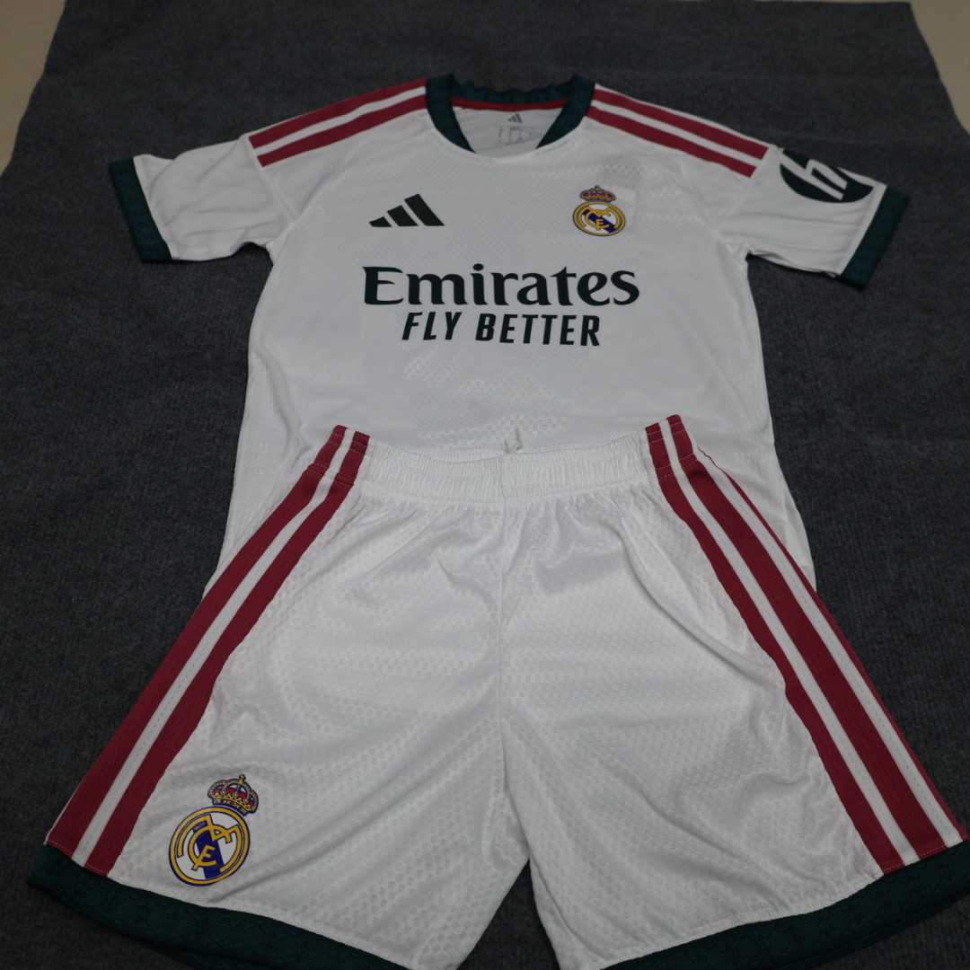 Real Madrid 26/27 Local Infantil