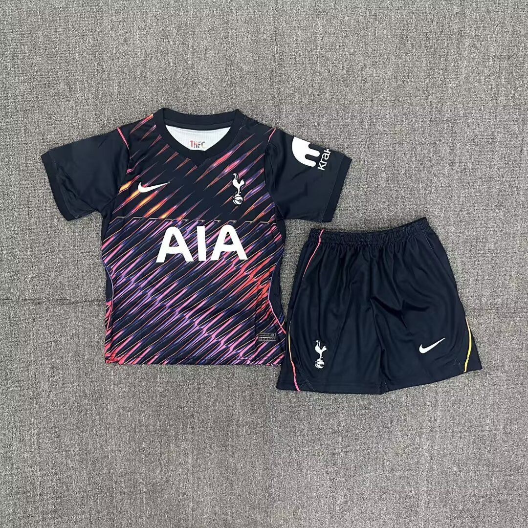 Tottenham Hotspur 26/27 Visita Infantil