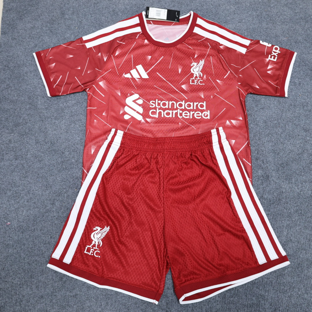 Liverpool 26/27 Local Infantil